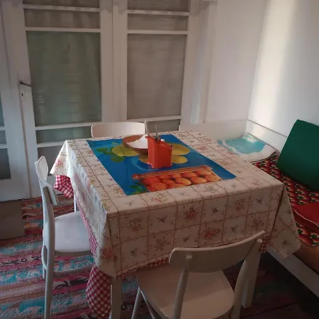 Apartment Chayka Sea Garden- Entire Flat Or Spacious Private Or 3-bed Dorm- Big Balcony *