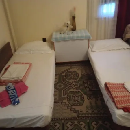 Chayka Sea Garden- Entire Flat Or Spacious Private Or 3-bed Dorm- Big Balcony Apartment *