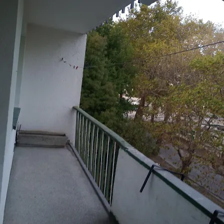 Chayka Sea Garden- Entire Flat Or Spacious Private Or 3-bed Dorm- Big Balcony Apartment *
