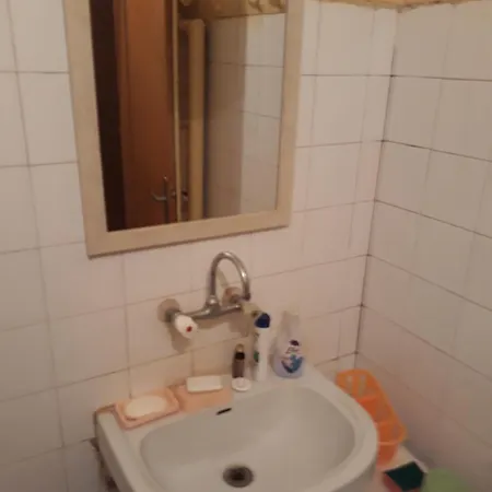 Chayka Sea Garden- Entire Flat Or Spacious Private Or 3-bed Dorm- Big Balcony Apartment Varna